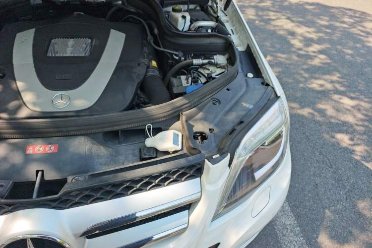 Used Mercedes-Benz GLK-Class 2013 Facelift GLK 300 4MATIC Luxury Edition Engine Bay Left