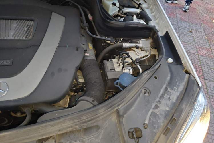 Used Mercedes-Benz GLK-Class 2013 GLK 300 4MATIC Dynamic Edition Engine Bay Left