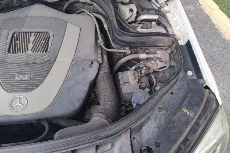 Used Mercedes-Benz GLK-Class 2013 GLK 300 4MATIC Fashion Model Engine Bay Left