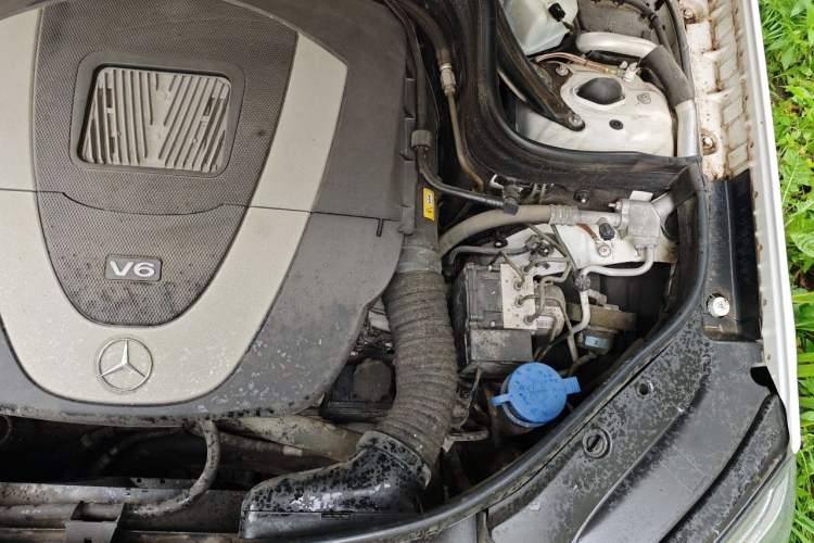 Used Mercedes-Benz GLK-Class 2013 GLK 300 4MATIC Dynamic Edition Engine Bay Left