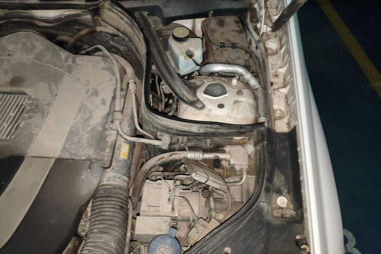 Used Mercedes-Benz GLK-Class 2013 GLK 300 4MATIC Dynamic Edition Engine Bay Left