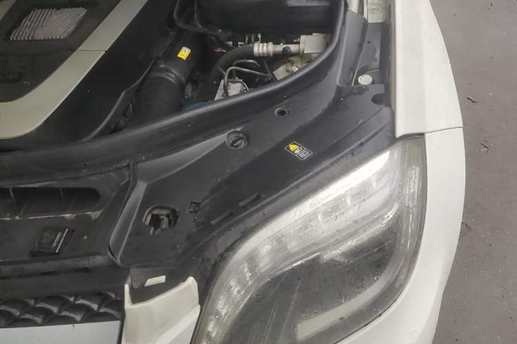 Used Mercedes-Benz GLK-Class 2013 Facelift GLK 300 4MATIC Fashion Edition Engine Bay Left