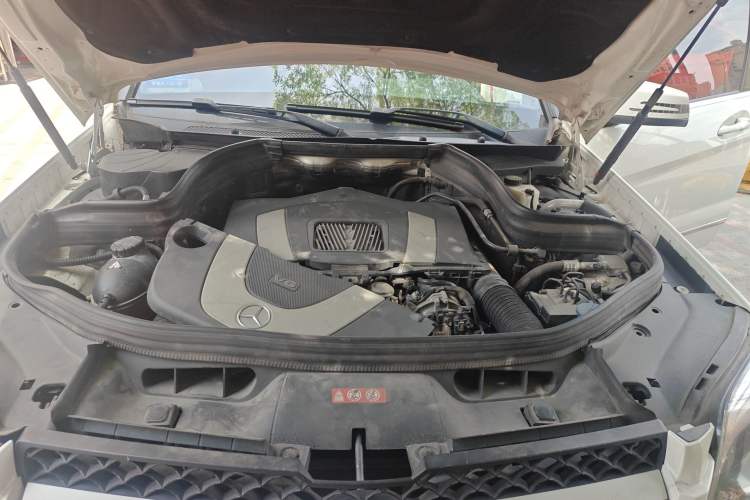 Used Mercedes-Benz GLK-Class 2013 GLK 300 4MATIC Dynamic Sunroof Model Engine Bay Left