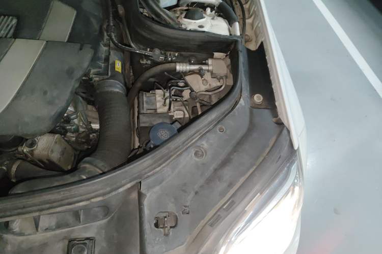 Used Mercedes-Benz GLK-Class 2013 GLK 300 4MATIC Dynamic Edition Engine Bay Left