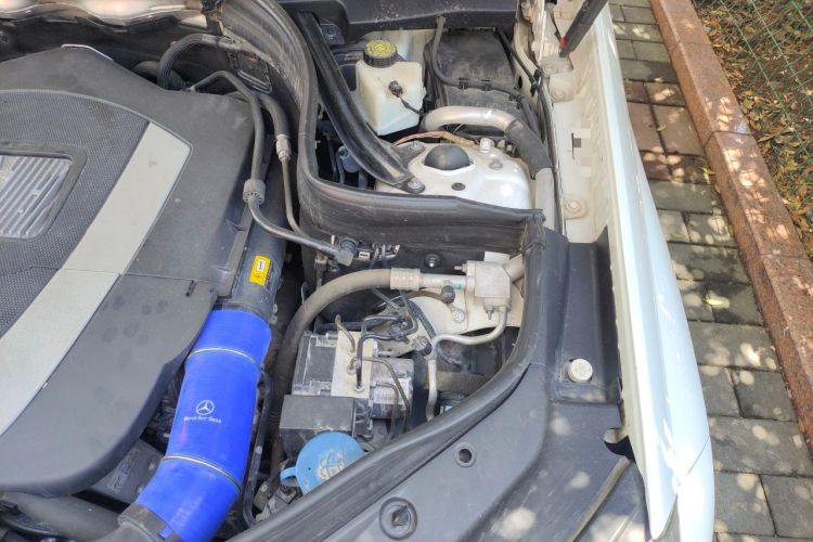 Used Mercedes-Benz GLK-Class 2013 GLK 300 4MATIC Dynamic Sunroof Model Engine Bay Left