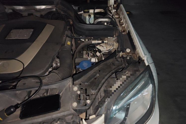 Used Mercedes-Benz GLK-Class 2013 GLK 300 4MATIC Dynamic Sunroof Model Engine Bay Left