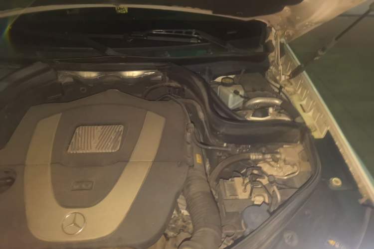 Used Mercedes-Benz GLK-Class 2013 Facelift GLK 300 4MATIC Fashion Edition Engine Bay Left
