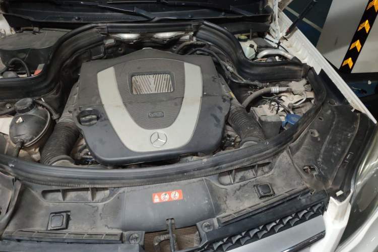Used Mercedes-Benz GLK-Class 2013 GLK 300 4MATIC Dynamic Sunroof Model Engine Bay Left