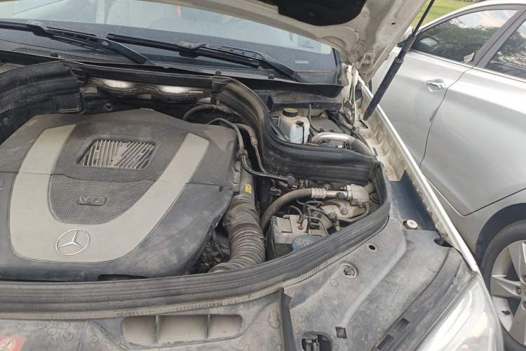 Used Mercedes-Benz GLK-Class 2013 GLK 300 4MATIC Dynamic Sunroof Model Engine Bay Left