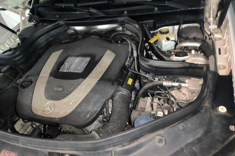 Used Mercedes-Benz GLK-Class 2013 GLK 300 4MATIC Dynamic Sunroof Model Engine Bay Left