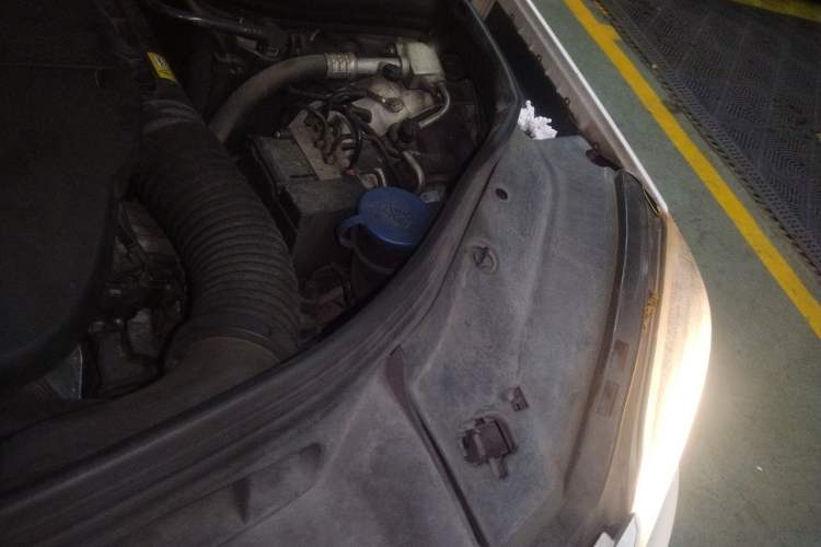 Used Mercedes-Benz GLK-Class 2013 GLK 300 4MATIC Dynamic Sunroof Model Engine Bay Left