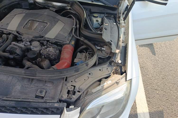 Used Mercedes-Benz GLK-Class 2013 GLK 300 4MATIC Dynamic Sunroof Model Engine Bay Left