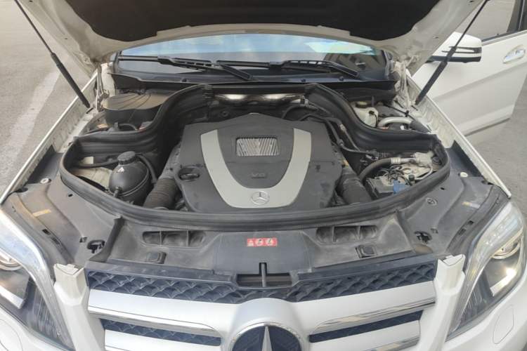 Used Mercedes-Benz GLK-Class 2013 Facelift GLK 300 4MATIC Luxury Edition Engine Bay