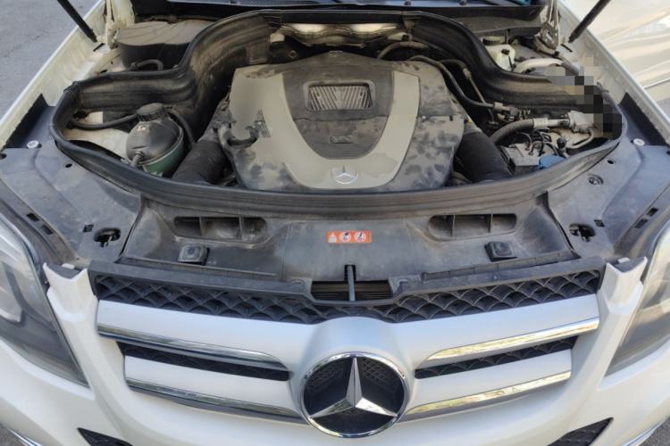 Used Mercedes-Benz GLK-Class 2013 GLK 300 4MATIC Dynamic Sunroof Model Engine Bay