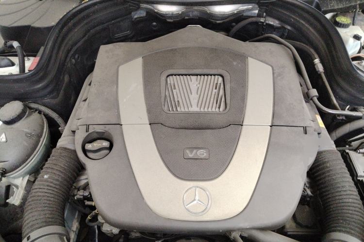 Used Mercedes-Benz GLK-Class 2013 GLK 300 4MATIC Dynamic Sunroof Model Engine Bay