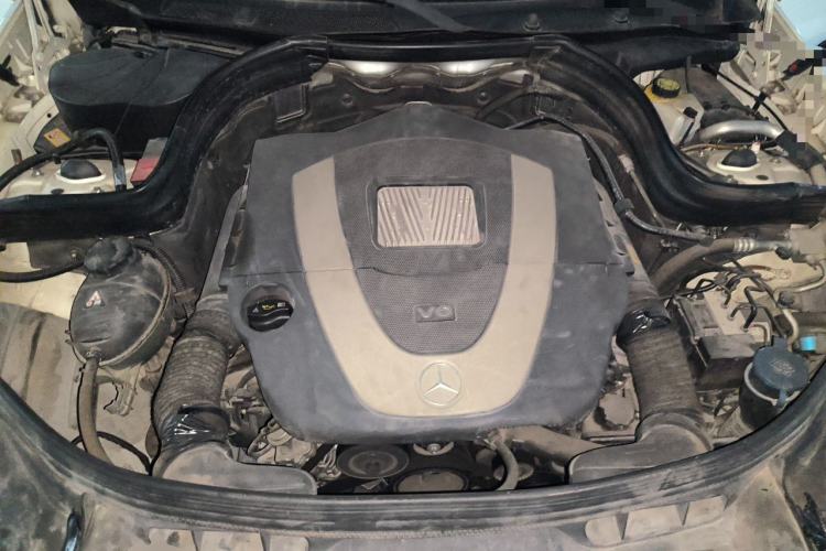 Used Mercedes-Benz GLK-Class 2013 GLK 300 4MATIC Dynamic Sunroof Model Engine Bay