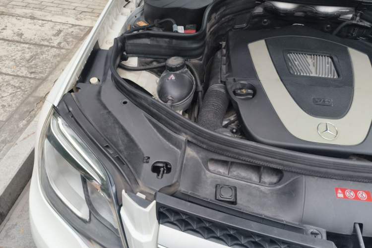 Used Mercedes-Benz GLK-Class 2013 GLK 300 4MATIC Dynamic Sunroof Model Engine Bay Right