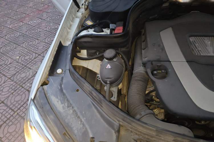 Used Mercedes-Benz GLK-Class 2013 GLK 300 4MATIC Dynamic Edition Engine Bay Right