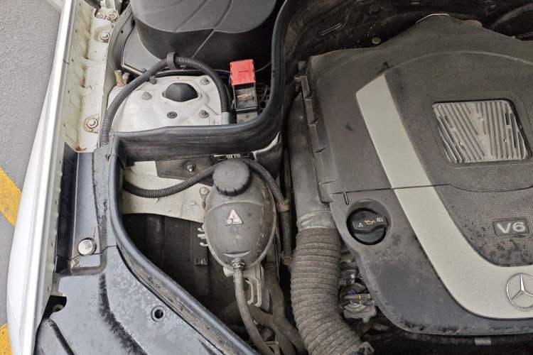 Used Mercedes-Benz GLK-Class 2013 GLK 300 4MATIC Dynamic Edition Engine Bay Right