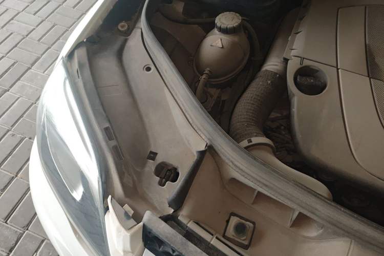 Used Mercedes-Benz GLK-Class 2013 GLK 300 4MATIC Dynamic Sunroof Model Engine Bay Right