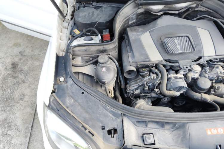 Used Mercedes-Benz GLK-Class 2013 GLK 300 4MATIC Dynamic Sunroof Model Engine Bay Right