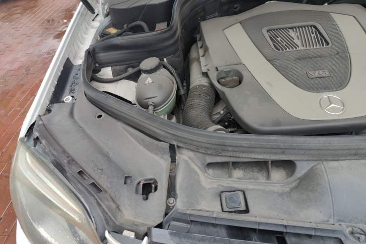 Used Mercedes-Benz GLK-Class 2013 GLK 300 4MATIC Dynamic Sunroof Model Engine Bay Right