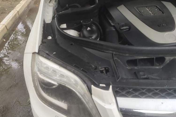 Used Mercedes-Benz GLK-Class 2013 Facelift GLK 300 4MATIC Fashion Edition Engine Bay Right
