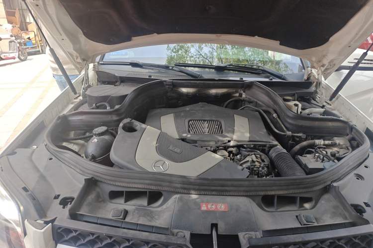 Used Mercedes-Benz GLK-Class 2013 GLK 300 4MATIC Dynamic Sunroof Model Engine Bay Right