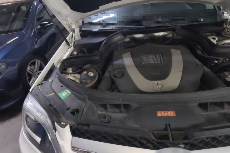 Used Mercedes-Benz GLK-Class 2013 GLK 300 4MATIC Fashion Model Engine Bay Right