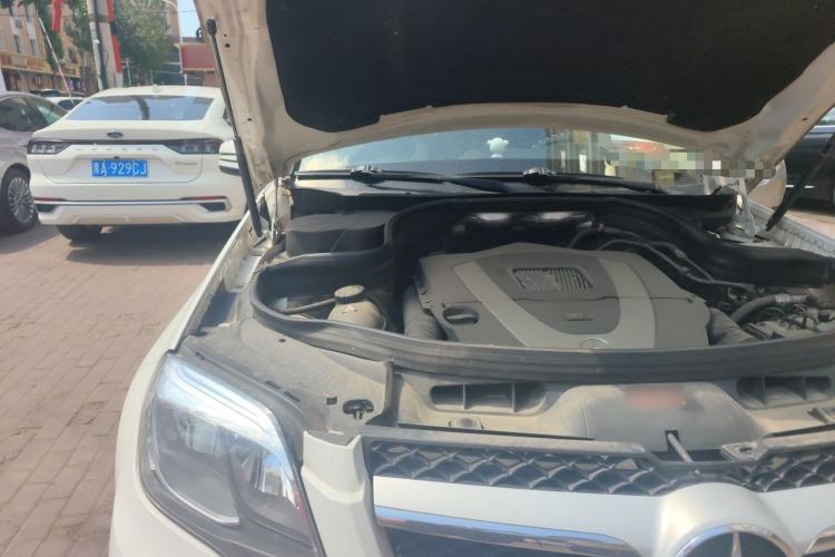 Used Mercedes-Benz GLK-Class 2013 GLK 300 4MATIC Dynamic Sunroof Model Engine Bay Right