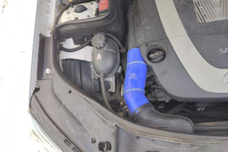 Used Mercedes-Benz GLK-Class 2013 GLK 300 4MATIC Dynamic Sunroof Model Engine Bay Right