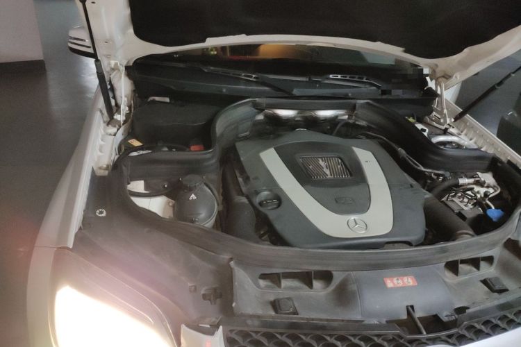 Used Mercedes-Benz GLK-Class 2013 GLK 300 4MATIC Dynamic Sunroof Model Engine Bay Right