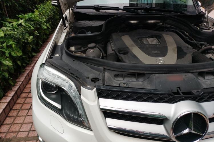 Used Mercedes-Benz GLK-Class 2013 GLK 300 4MATIC Luxury Model Engine Bay Right