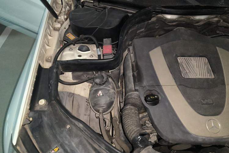Used Mercedes-Benz GLK-Class 2013 GLK 300 4MATIC Dynamic Sunroof Model Engine Bay Right