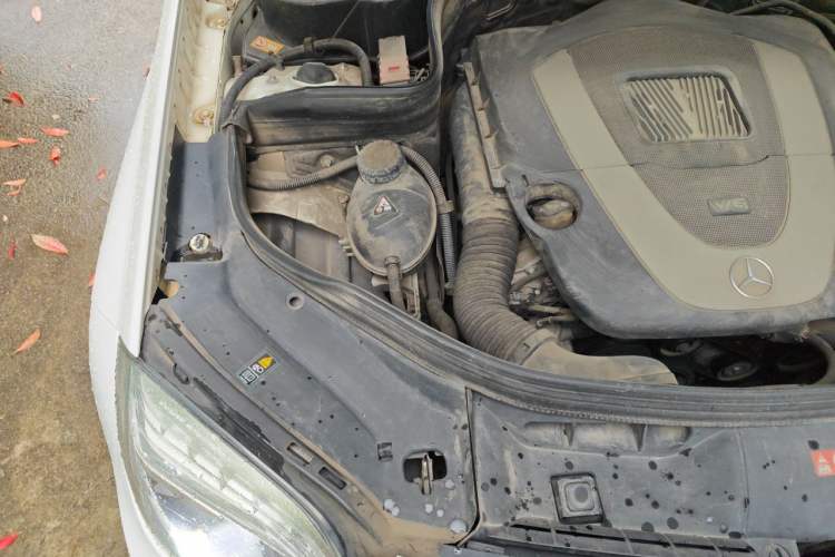 Used Mercedes-Benz GLK-Class 2013 Facelift GLK 300 4MATIC Fashion Edition Engine Bay Right