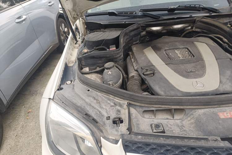 Used Mercedes-Benz GLK-Class 2013 GLK 300 4MATIC Dynamic Sunroof Model Engine Bay Right