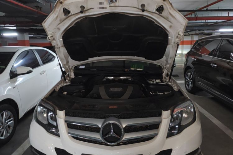 Used Mercedes-Benz GLK-Class 2013 GLK 300 4MATIC Dynamic Sunroof Model Engine Bay