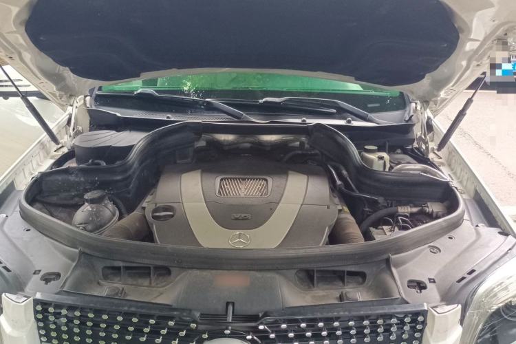 Used Mercedes-Benz GLK-Class 2013 Facelift GLK 300 4MATIC Fashion Edition Engine Bay