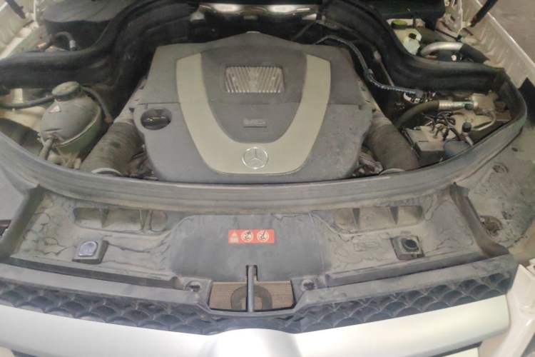 Used Mercedes-Benz GLK-Class 2013 GLK 300 4MATIC Dynamic Edition Engine Bay