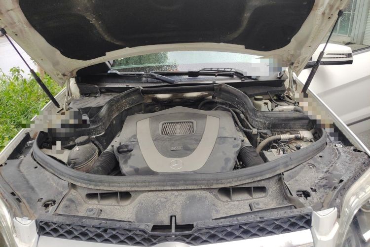 Used Mercedes-Benz GLK-Class 2013 Facelift GLK 300 4MATIC Fashion Edition Engine Bay
