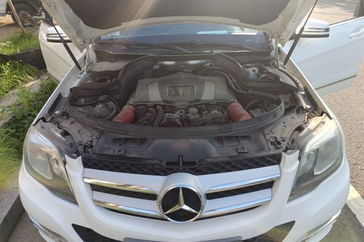 Used Mercedes-Benz GLK-Class 2013 GLK 300 4MATIC Dynamic Sunroof Model Engine Bay
