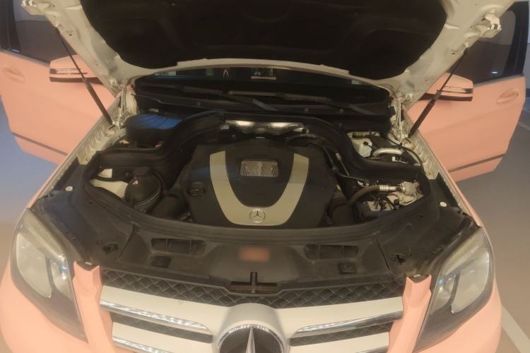 Used Mercedes-Benz GLK-Class 2013 GLK 300 4MATIC Dynamic Sunroof Model Engine Bay