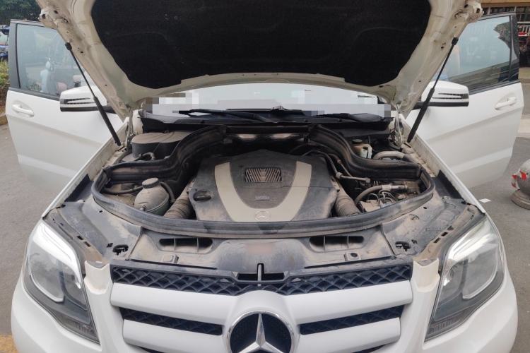 Used Mercedes-Benz GLK-Class 2013 GLK 300 4MATIC Dynamic Edition Engine Bay