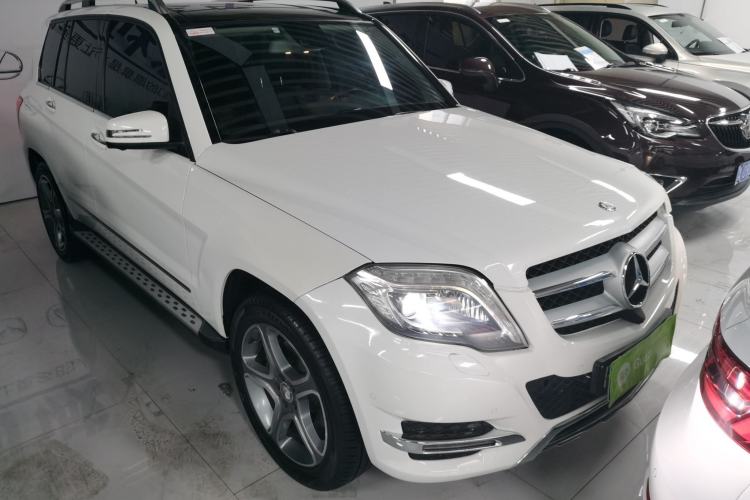 Used Mercedes-Benz GLK-Class 2013 Facelift GLK 300 4MATIC Luxury Edition Exterior 2