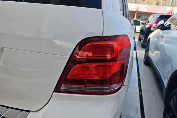 Used Mercedes-Benz GLK-Class 2013 GLK 300 4MATIC Dynamic Sunroof Model Exterior 3