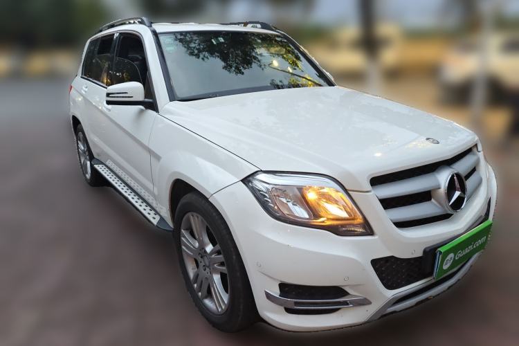 Used Mercedes-Benz GLK-Class 2013 GLK 300 4MATIC Dynamic Edition Front Right 45 Deg