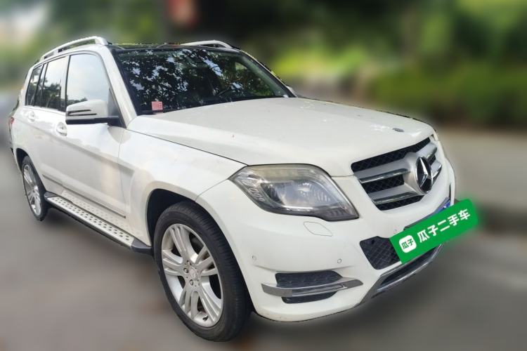 Used Mercedes-Benz GLK-Class 2013 GLK 300 4MATIC Fashion Model Front Right 45 Deg