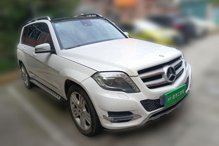 Used Mercedes-Benz GLK-Class 2013 GLK 300 4MATIC Fashion Model Front Right 45 Deg