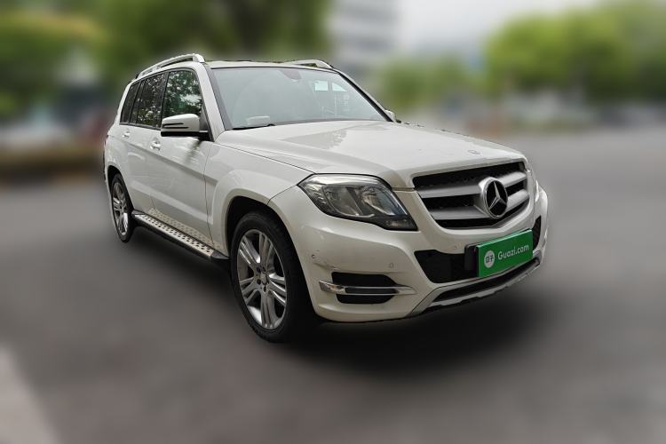 Used Mercedes-Benz GLK-Class 2013 GLK 300 4MATIC Fashion Model Front Right 45 Deg