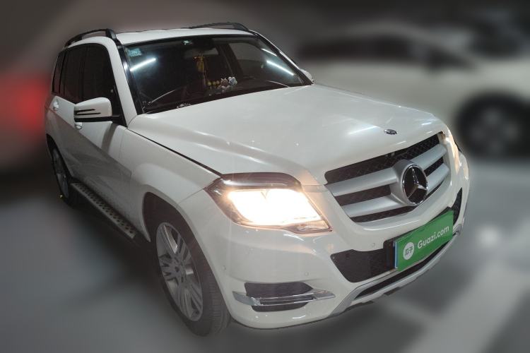 Used Mercedes-Benz GLK-Class 2013 GLK 300 4MATIC Dynamic Edition Front Right 45 Deg